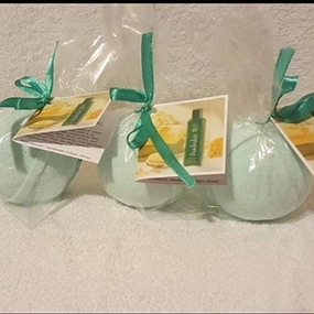 BADEDAS Bath Bombs - 3 XL Fizzies, Ultra-Moisturizing, Natural, Organic, Made with Shea, Mango and Cocoa Butter