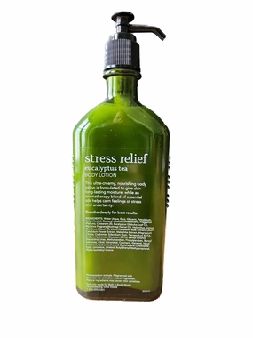 Bath & Body Works Eucalyptus Tea Body Lotion, 6.5 fl oz, Original Forumal Aromatherapy Lotion with Eucalyptus and Tea