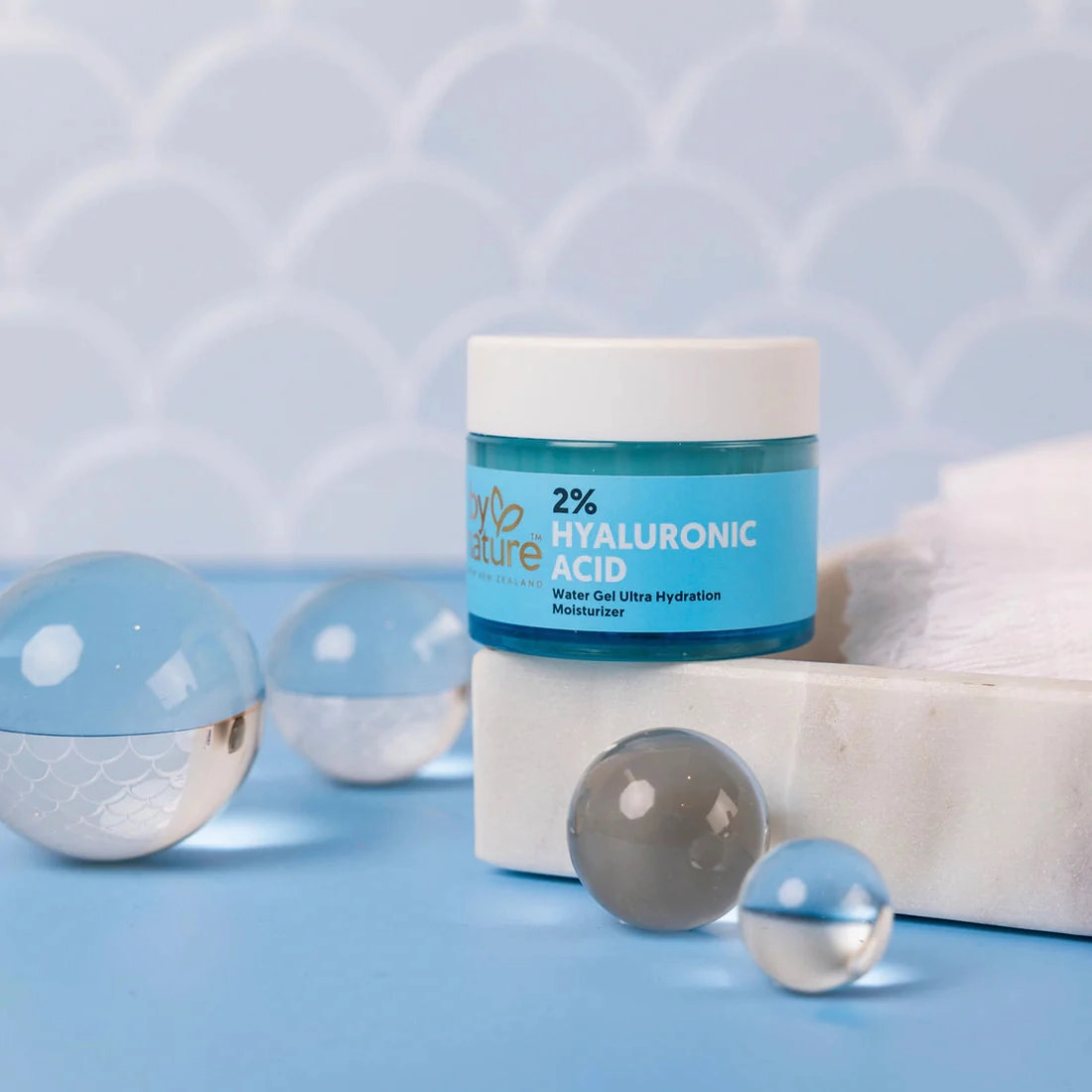 by nature from new zealand 2% hyaluronic acid gel intensely hydrates skin 50g / 1.76 oz