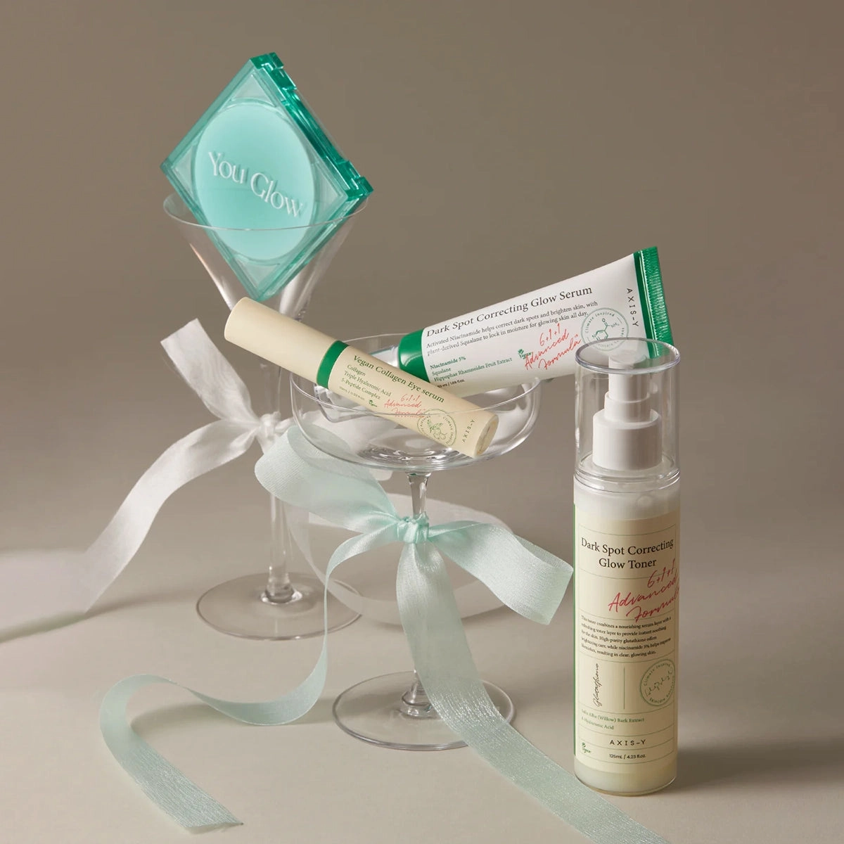Glow Your Own Way Set [Toner   Eye Serum   Serum   Mirror]