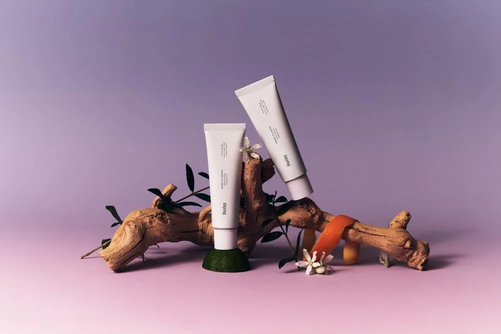 Huxley Secret of Sahara Hand Cream 30ml | Hydrates, Nourishes & Softens Skin | Non-Greasy Moisturizer that Soothes and Softens Hands | Hand Cream for Women & Men (1.01 Fl Oz, Sunset Fog)