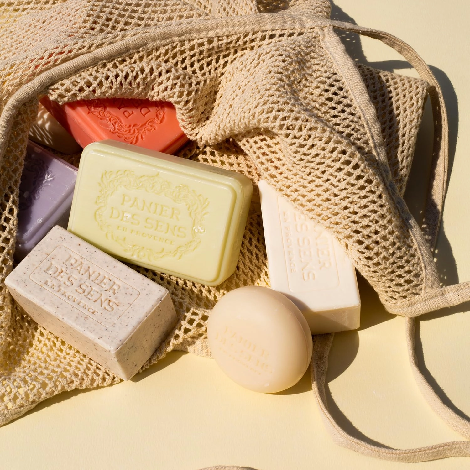 Panier des Sens - Jasmine Bar Soap - Moisturizing Gentle Scented Soap Bar - Natural Soap with Olive Oil - 97% Natural Ingredients Made in France - Vegan Friendly - Body & Hand Soap Bars 2x5.3 oz