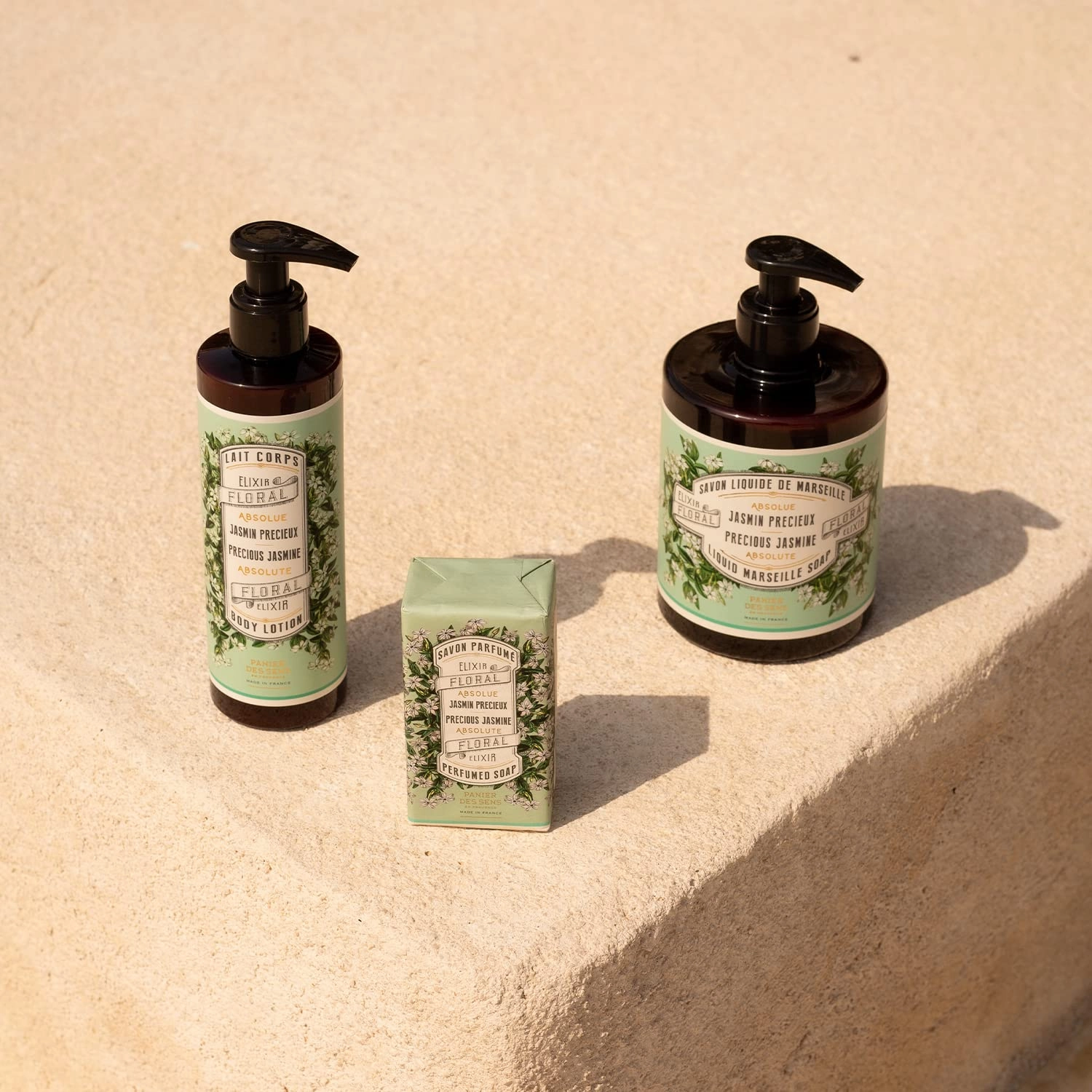 Panier des Sens - Jasmine Bar Soap - Moisturizing Gentle Scented Soap Bar - Natural Soap with Olive Oil - 97% Natural Ingredients Made in France - Vegan Friendly - Body & Hand Soap Bars 2x5.3 oz